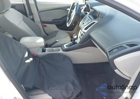 2014 Ford Focus Se z USA, uszkodzony, nr VIN 1FADP3F25EL119620